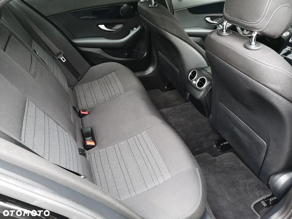 Mercedes-Benz Klasa C - 25