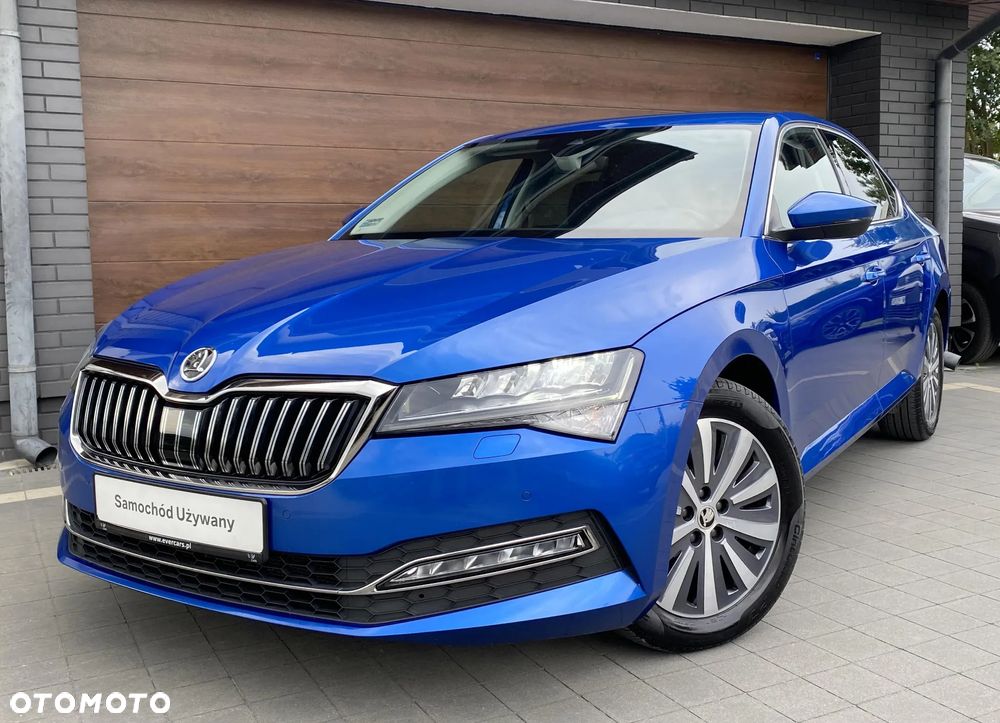 Skoda Superb 2.0 TDI SCR Style DSG - 2