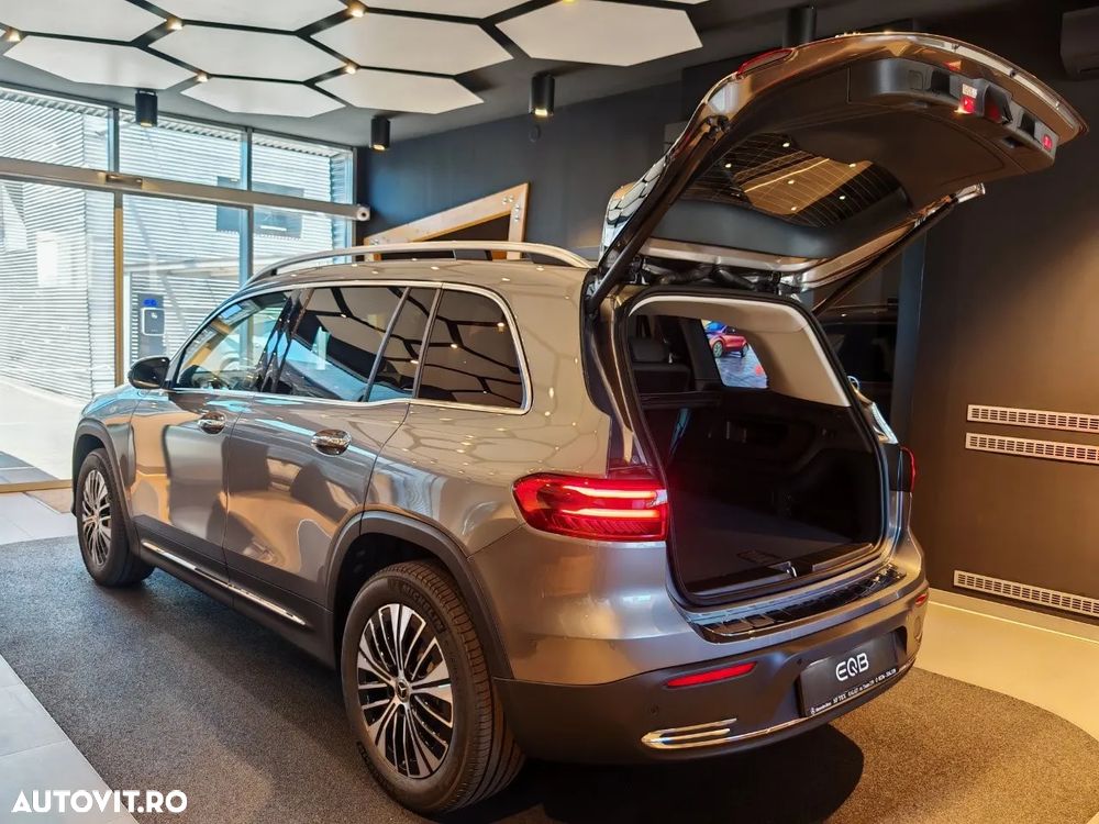 Mercedes-Benz EQB 250+ - 16