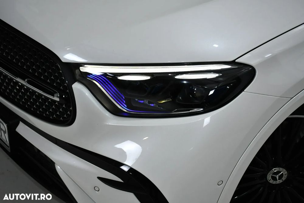 Mercedes-Benz GLC 300 4MATIC MHEV - 35