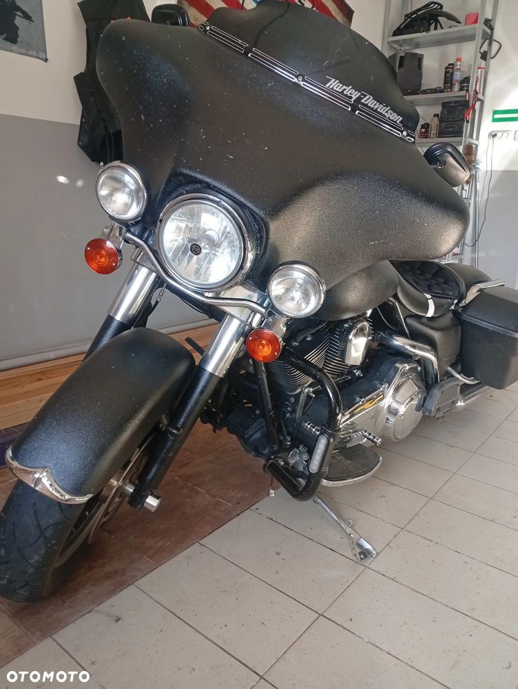 Harley-Davidson Dyna - 3