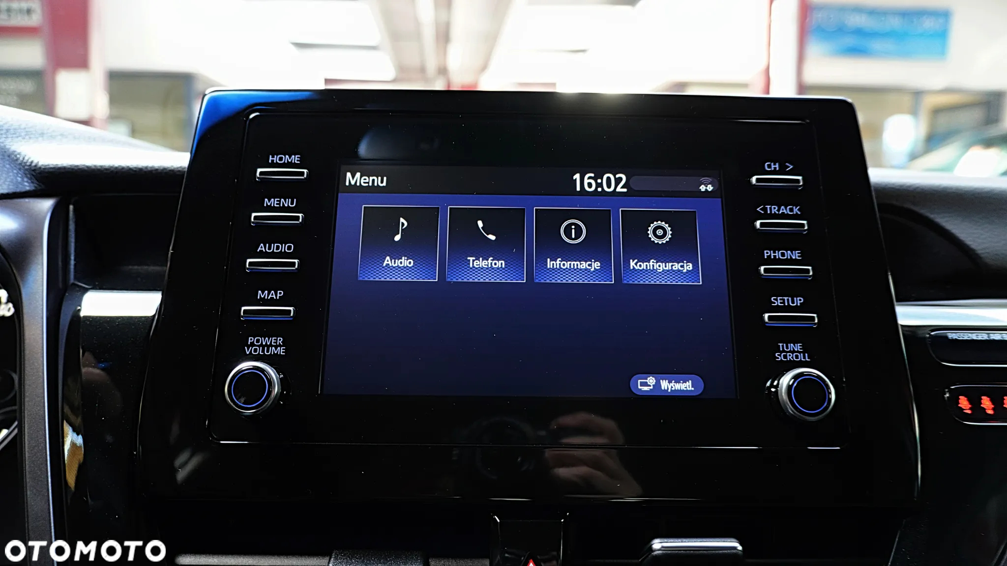 Toyota Camry 2.5 Hybrid Comfort CVT - 24