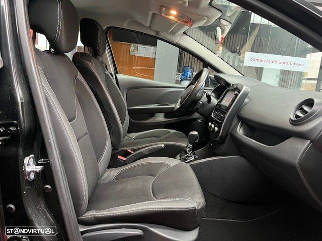 Renault Clio 1.5 dCi Limited EDC - 10