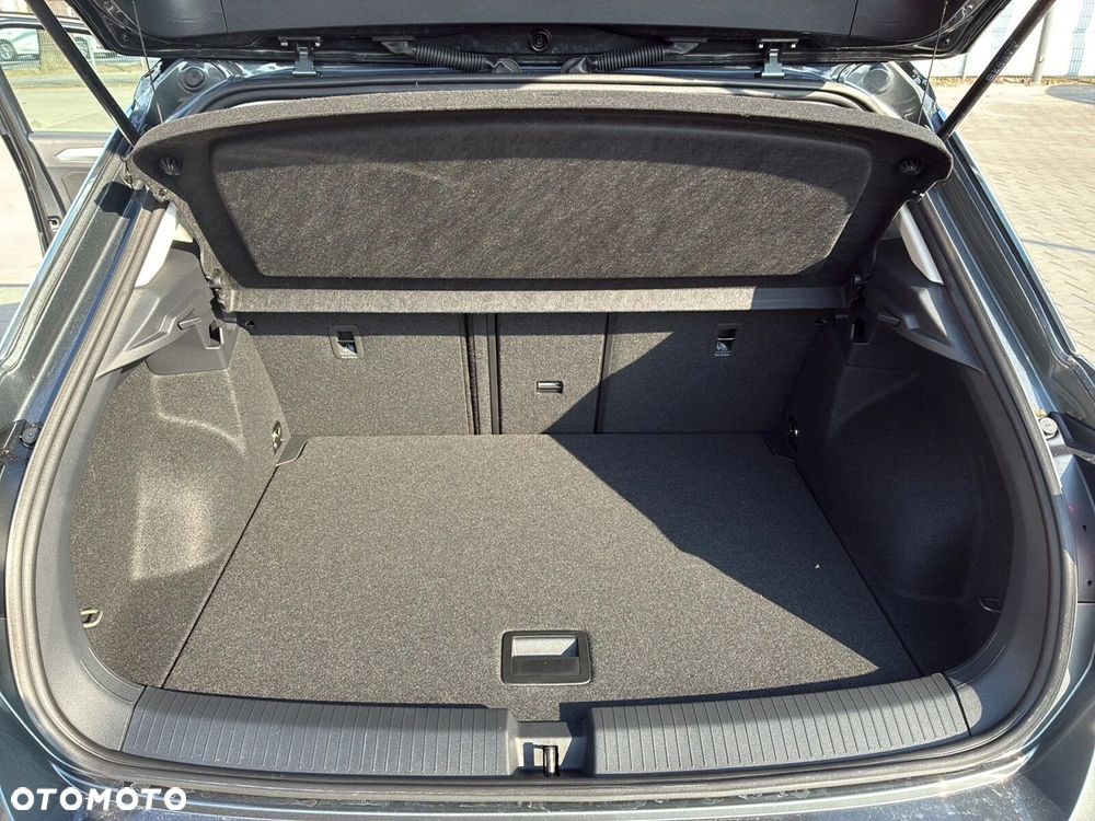 Volkswagen T-Roc - 29