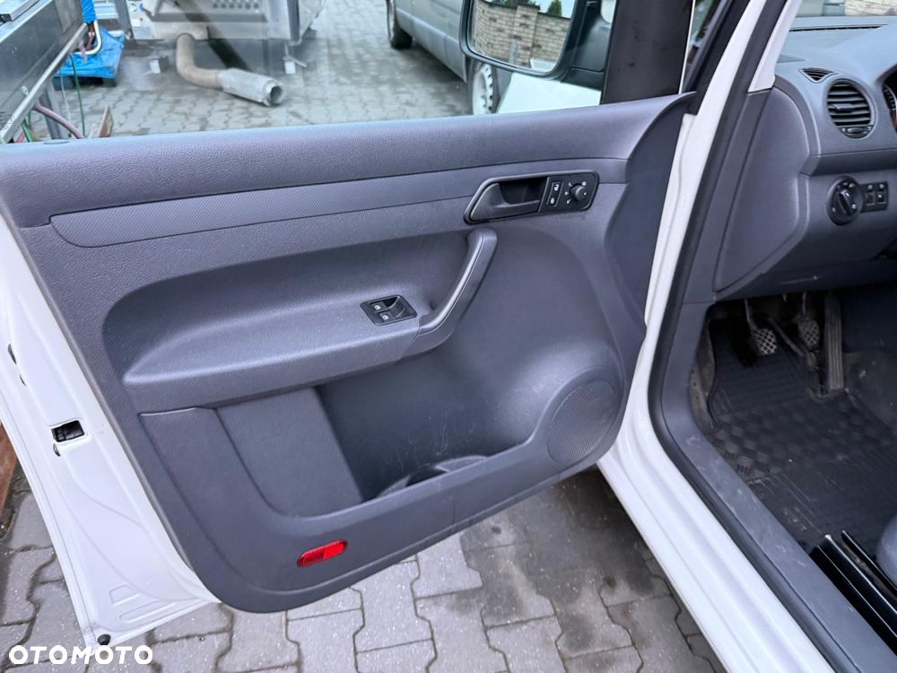 Volkswagen Caddy - 18