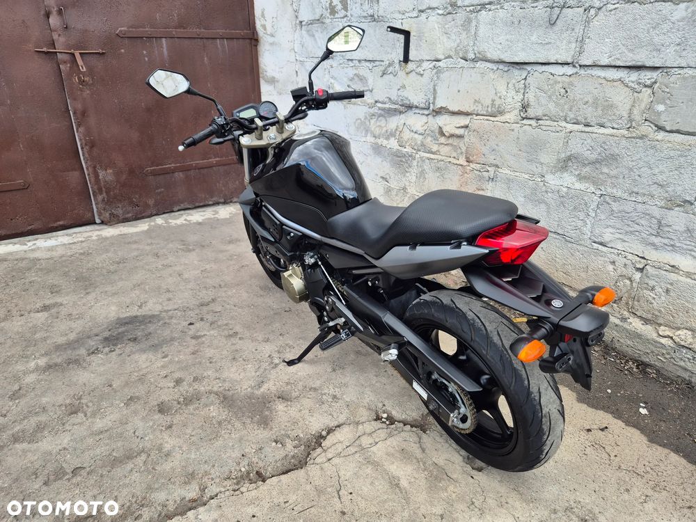Yamaha XJ - 17