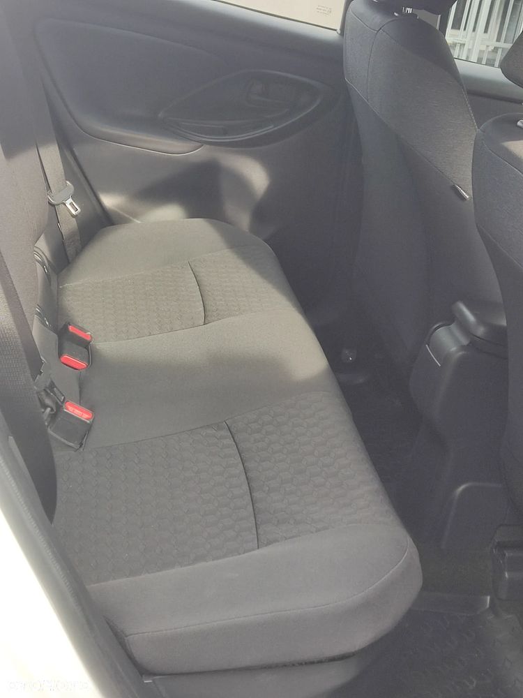 Mazda 2 Hybrid - 24