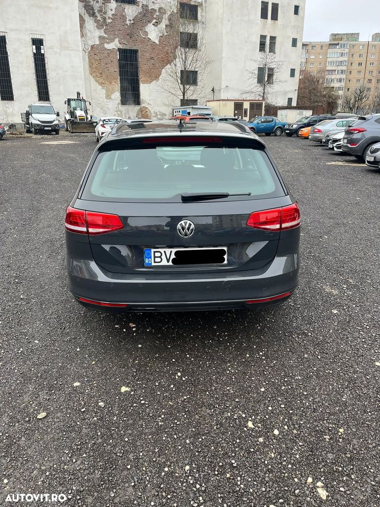 Volkswagen Passat 2.0 TDI DSG Comfortline - 3