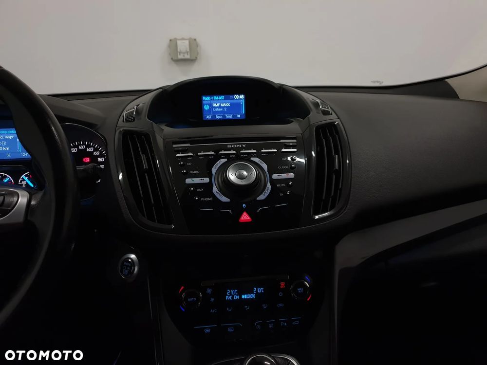 Ford Kuga 1.6 EcoBoost 2x4 Individual - 34