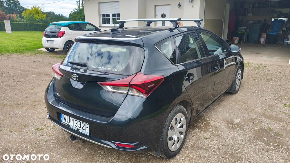 Toyota Auris 1.6 Premium - 3