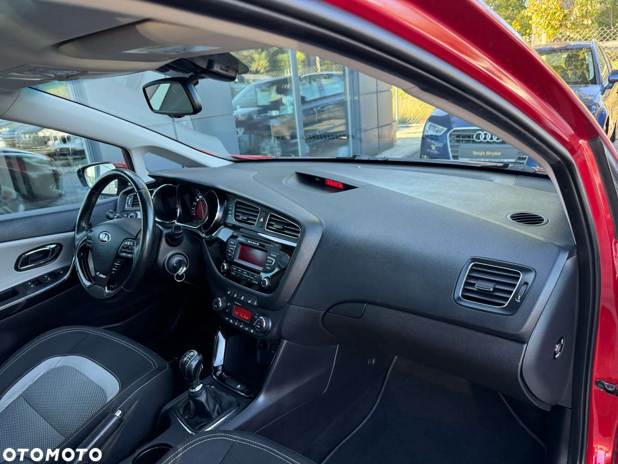 Kia Ceed 1.6 CRDi SCR L - 29