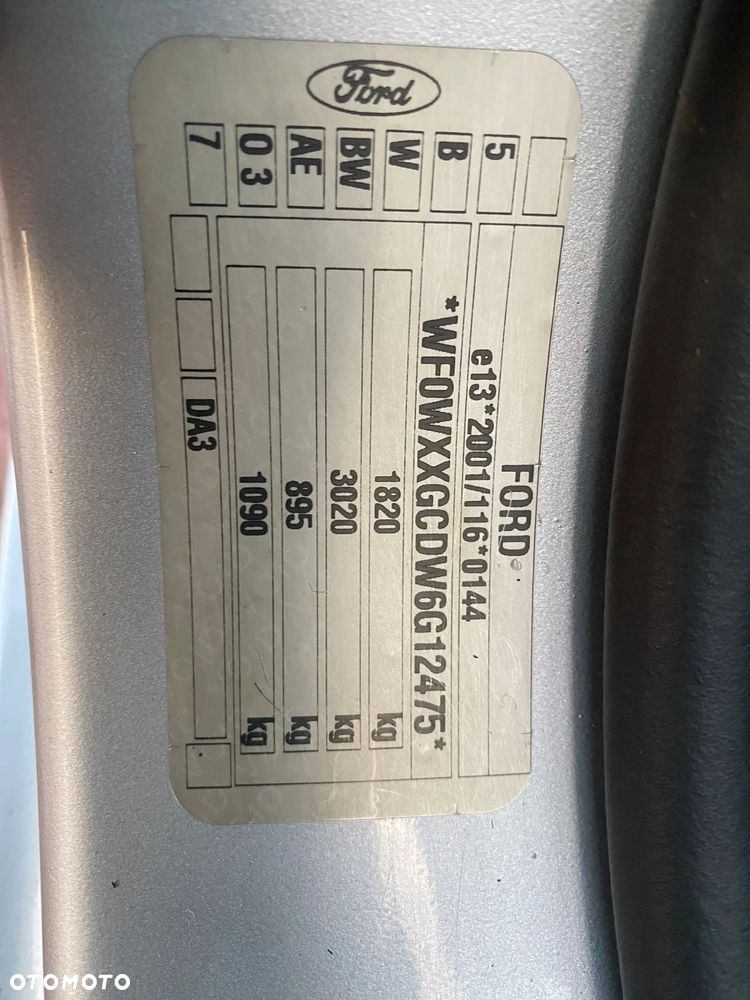 Ford Focus 1.6 16V Fun X - 18