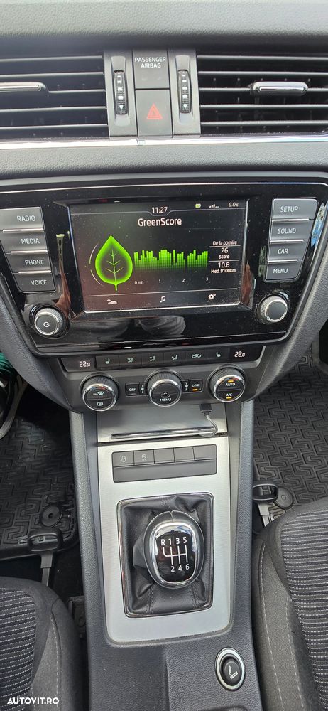 Skoda Octavia 2.0 TDI Style - 20