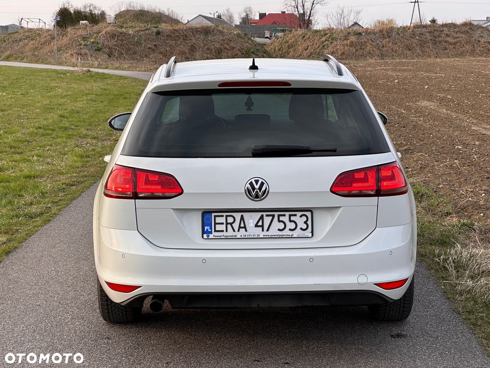 Volkswagen Golf - 8