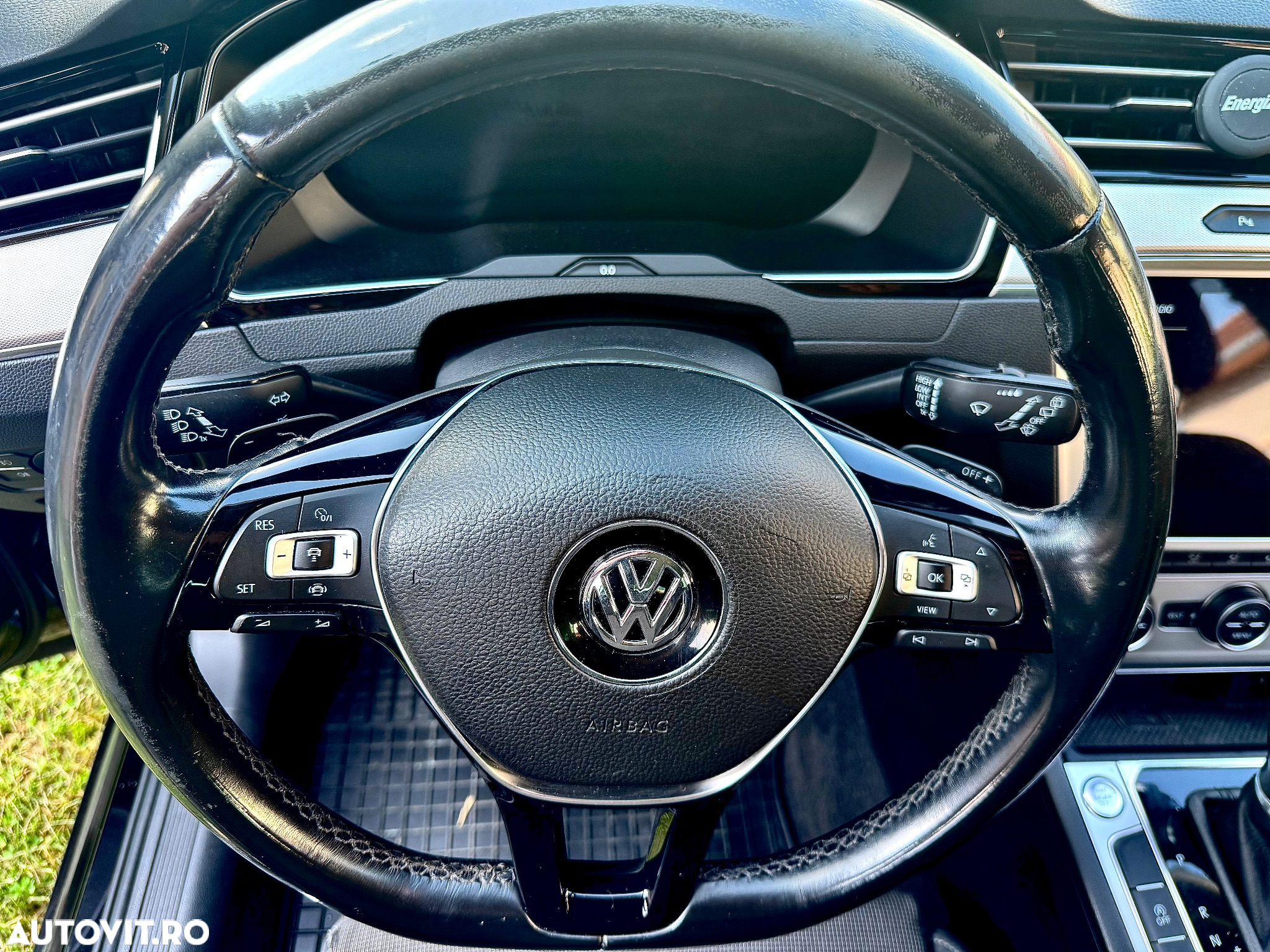 Volkswagen Passat Variant 2.0 TDI DSG Comfortline - 11