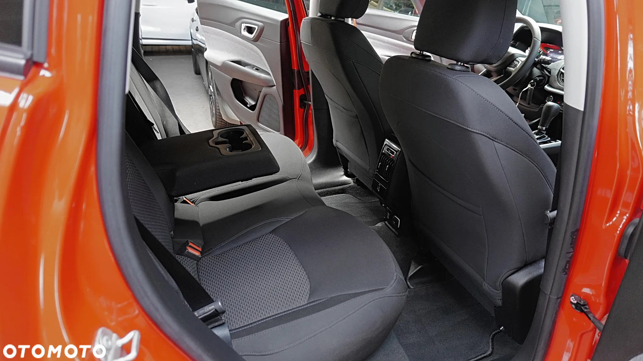 Jeep Compass 1.3 TMair Longitude FWD S&S DDCT - 16