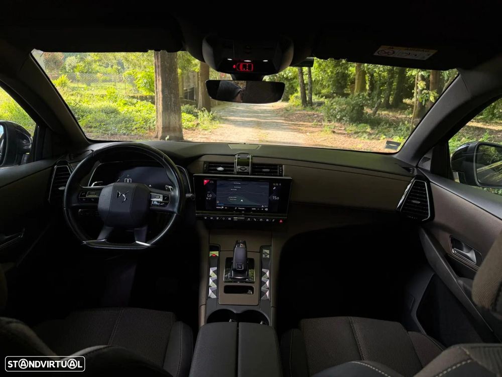 DS DS7 Crossback - 15