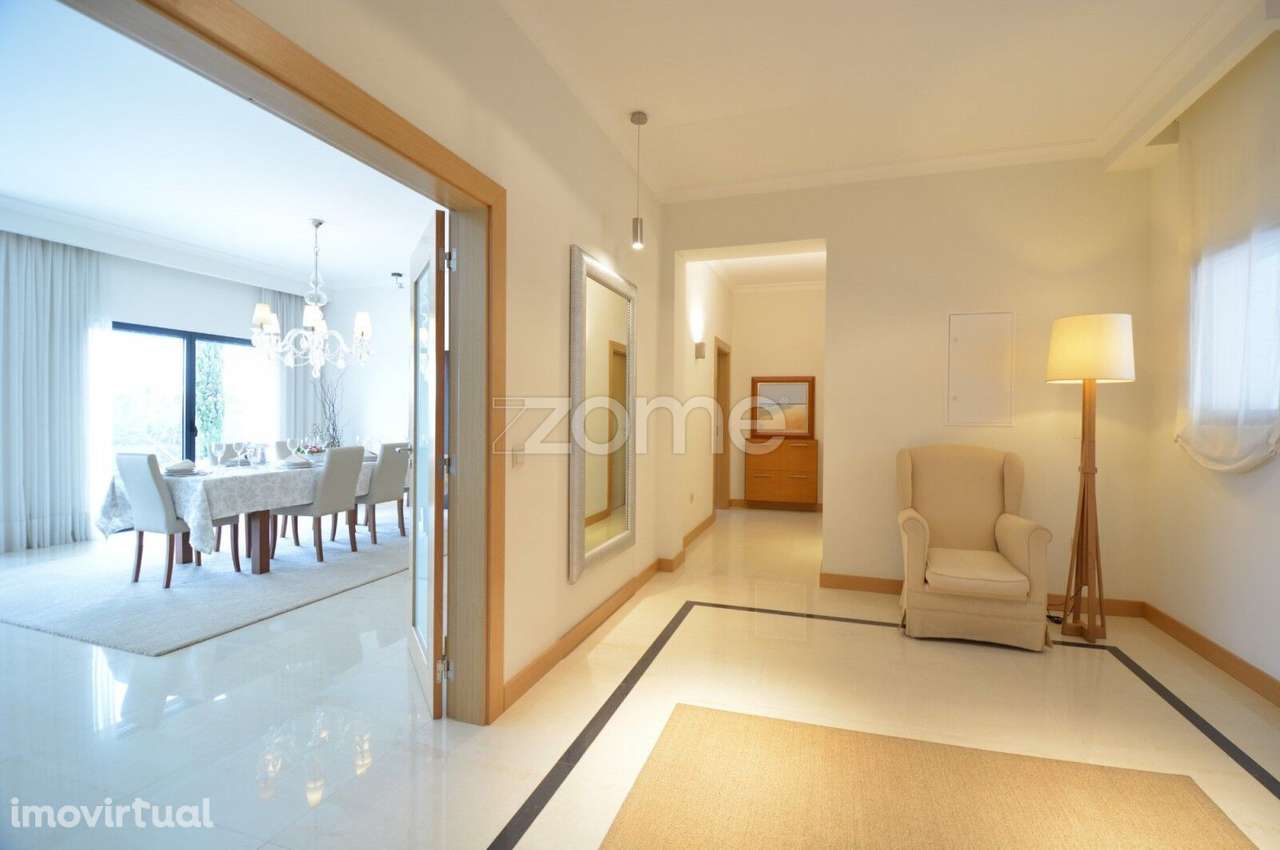 Moradia T3 - Quinta da Brázia - inserida em zona vinhateira - Grande imagem: 2/33