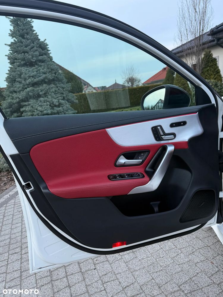 Mercedes-Benz Klasa A 200 AMG Line 7G-DCT - 6