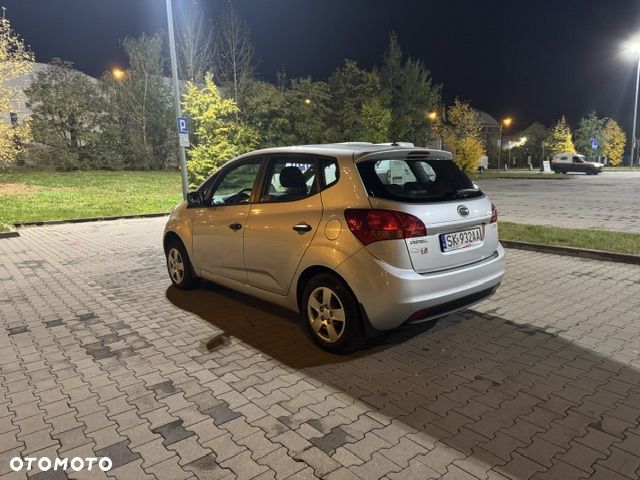 Kia Venga - 27