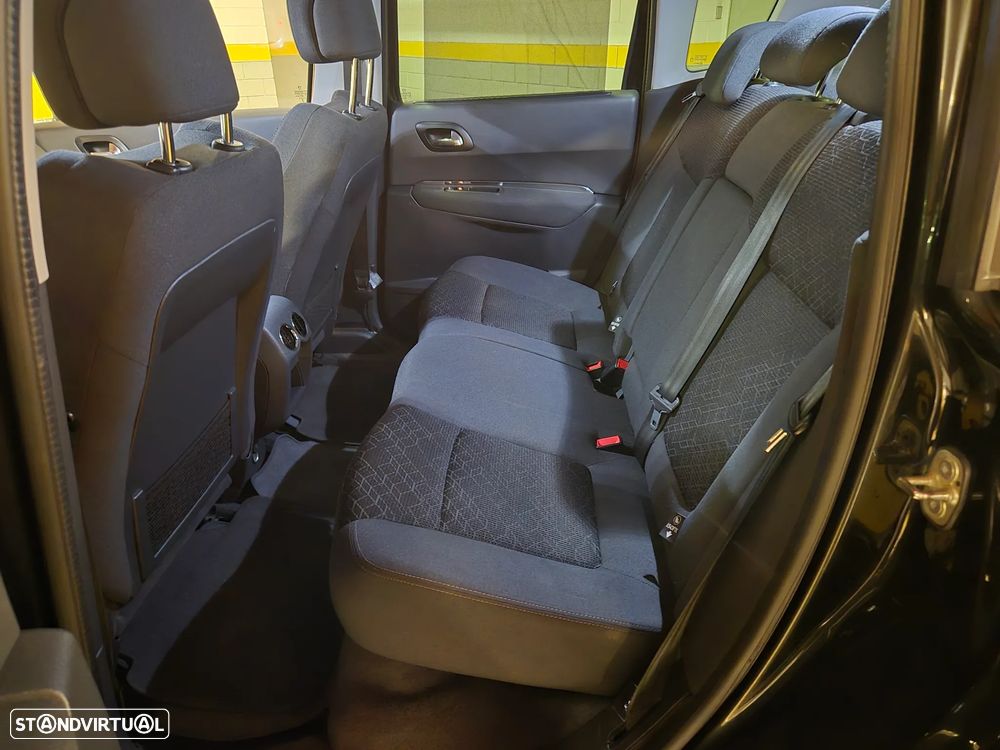 Peugeot 3008 1.6 BlueHDi Style - 28