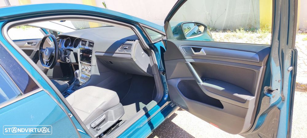 VW Golf 1.0 TSI Confortline DSG - 20