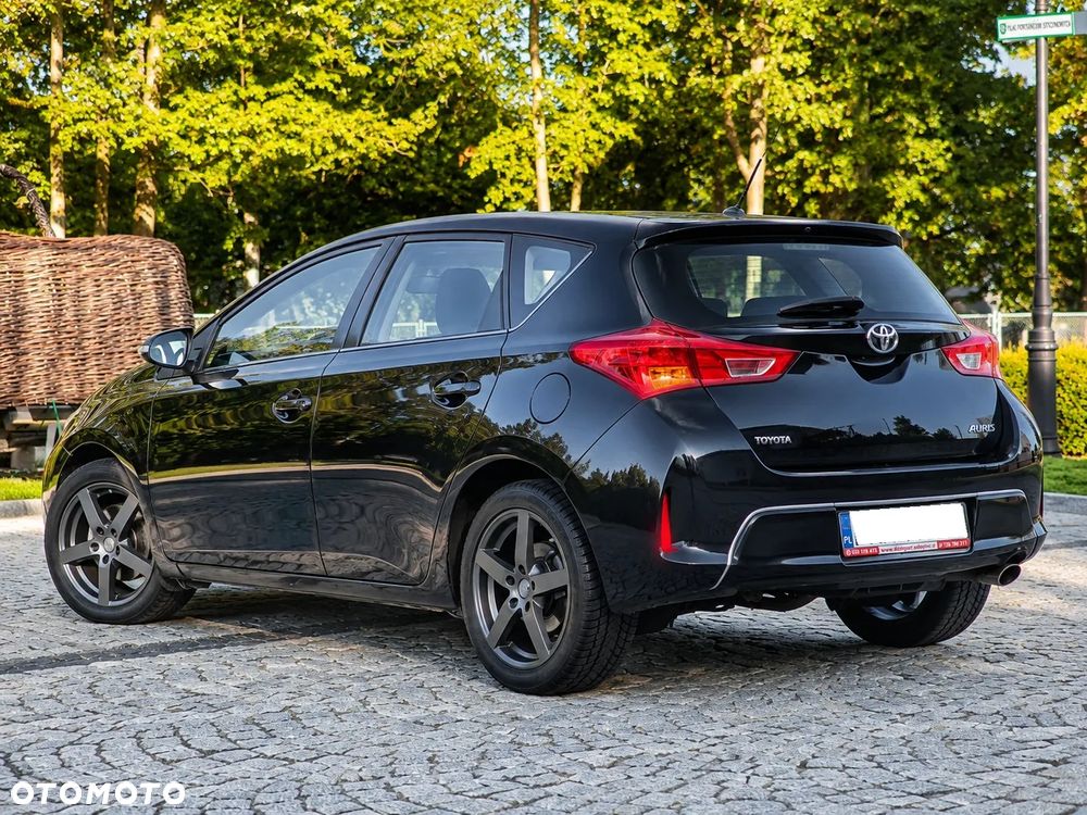 Toyota Auris - 4