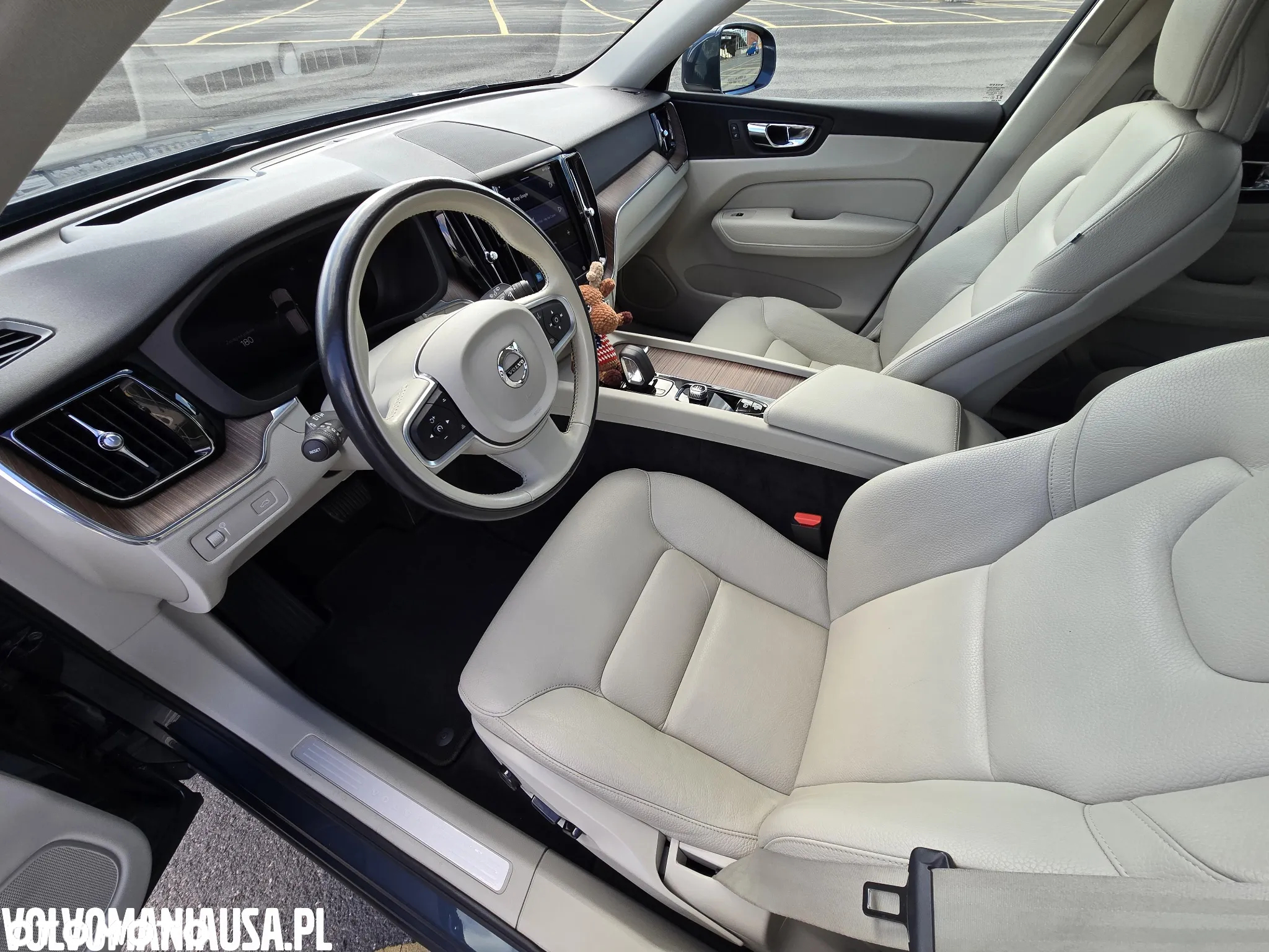 Volvo XC 60 B5 B AWD Geartronic Momentum Pro - 8