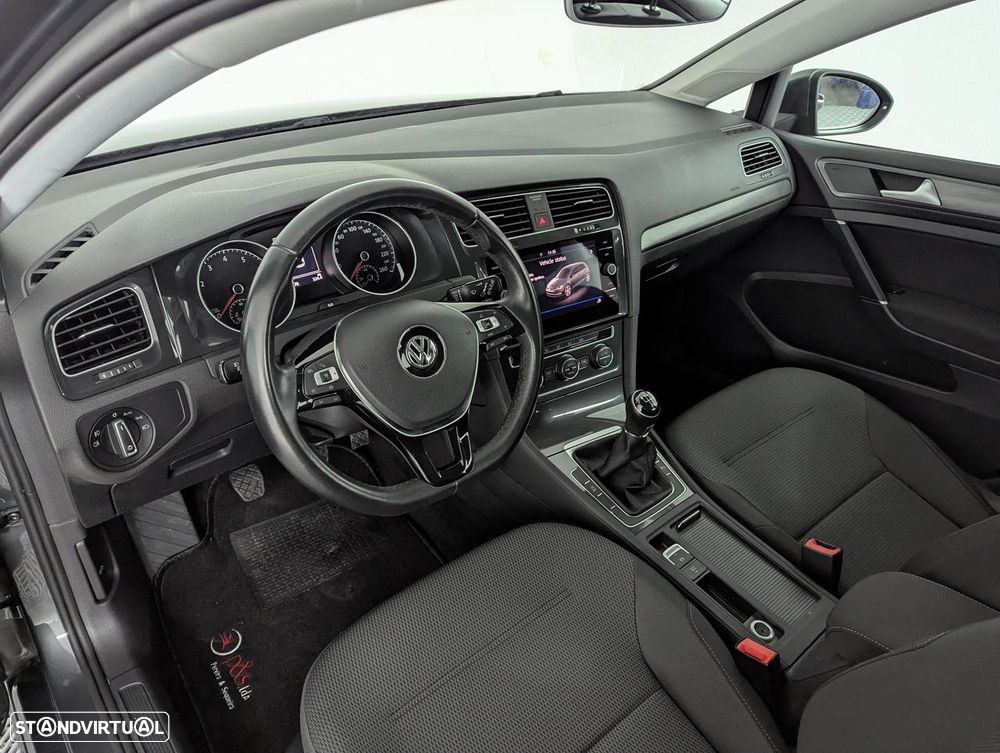 VW Golf 1.5 TSI Confortline - 14