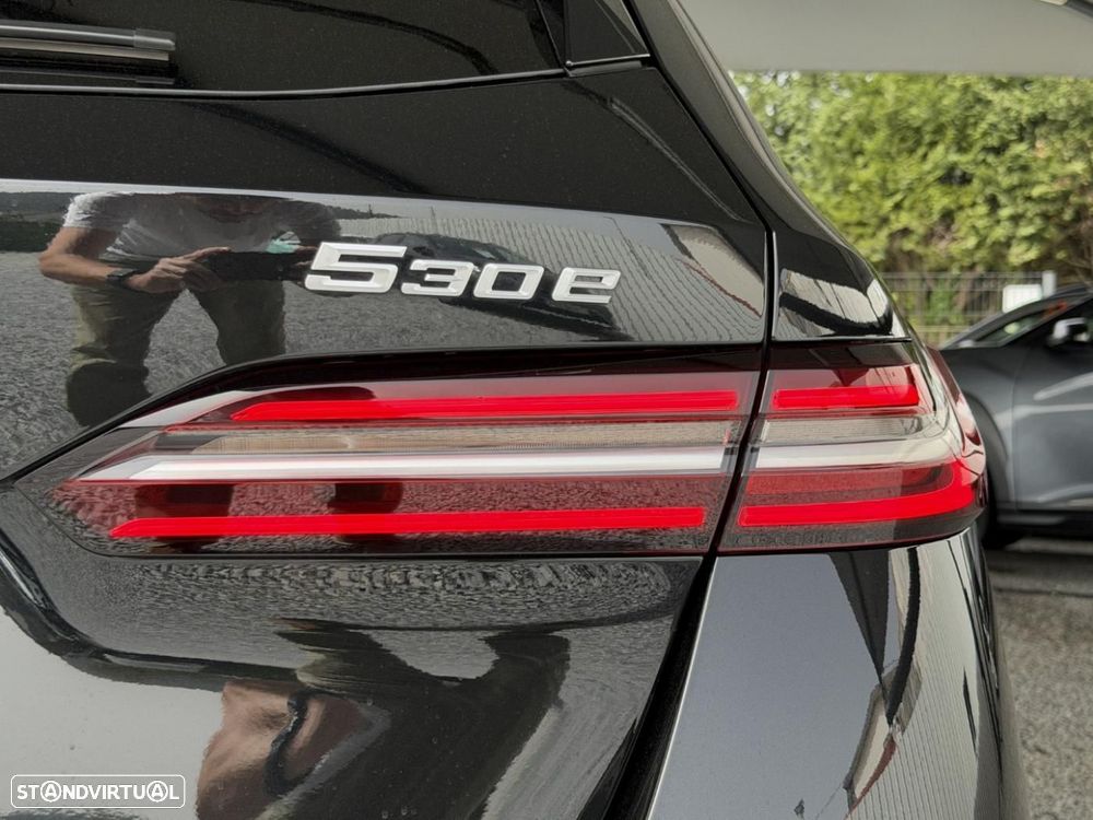 BMW 530 e Pack Desportivo M - 49