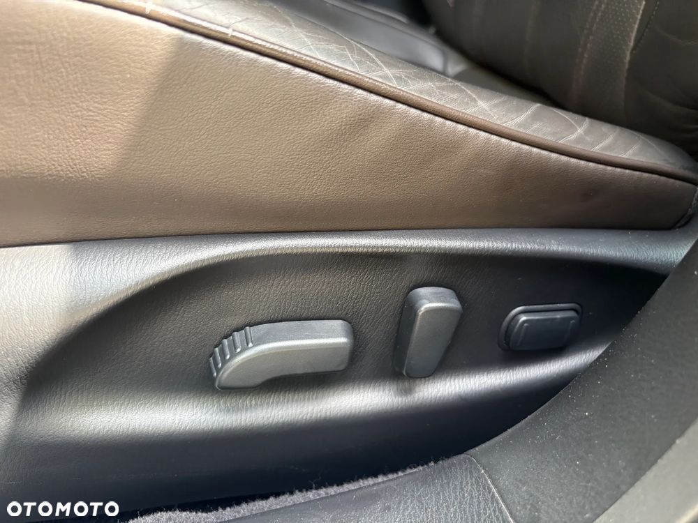 Infiniti Q70 Hybrid GT Premium - 27