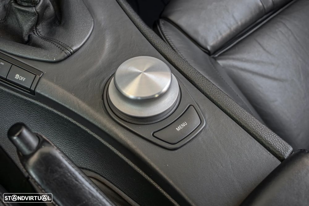 BMW M3 Standard - 26