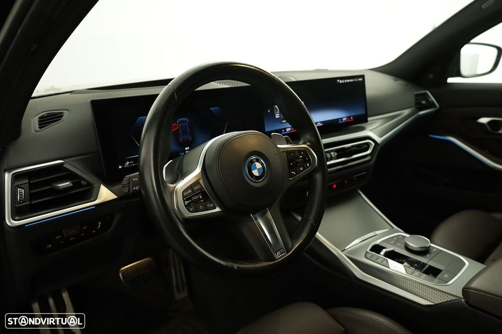 BMW 320 e Pack Desportivo M Auto - 7