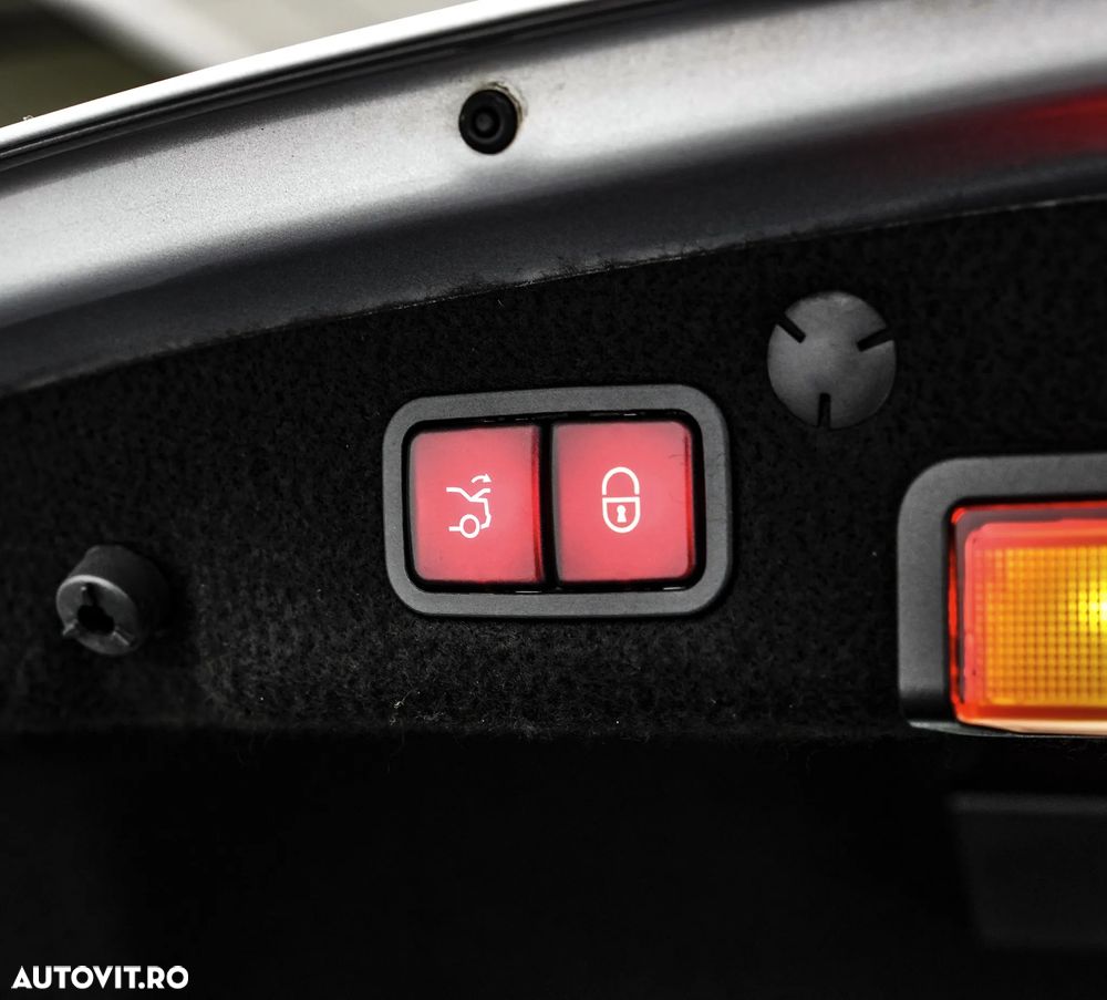 Mercedes-Benz C 300 Aut. - 23