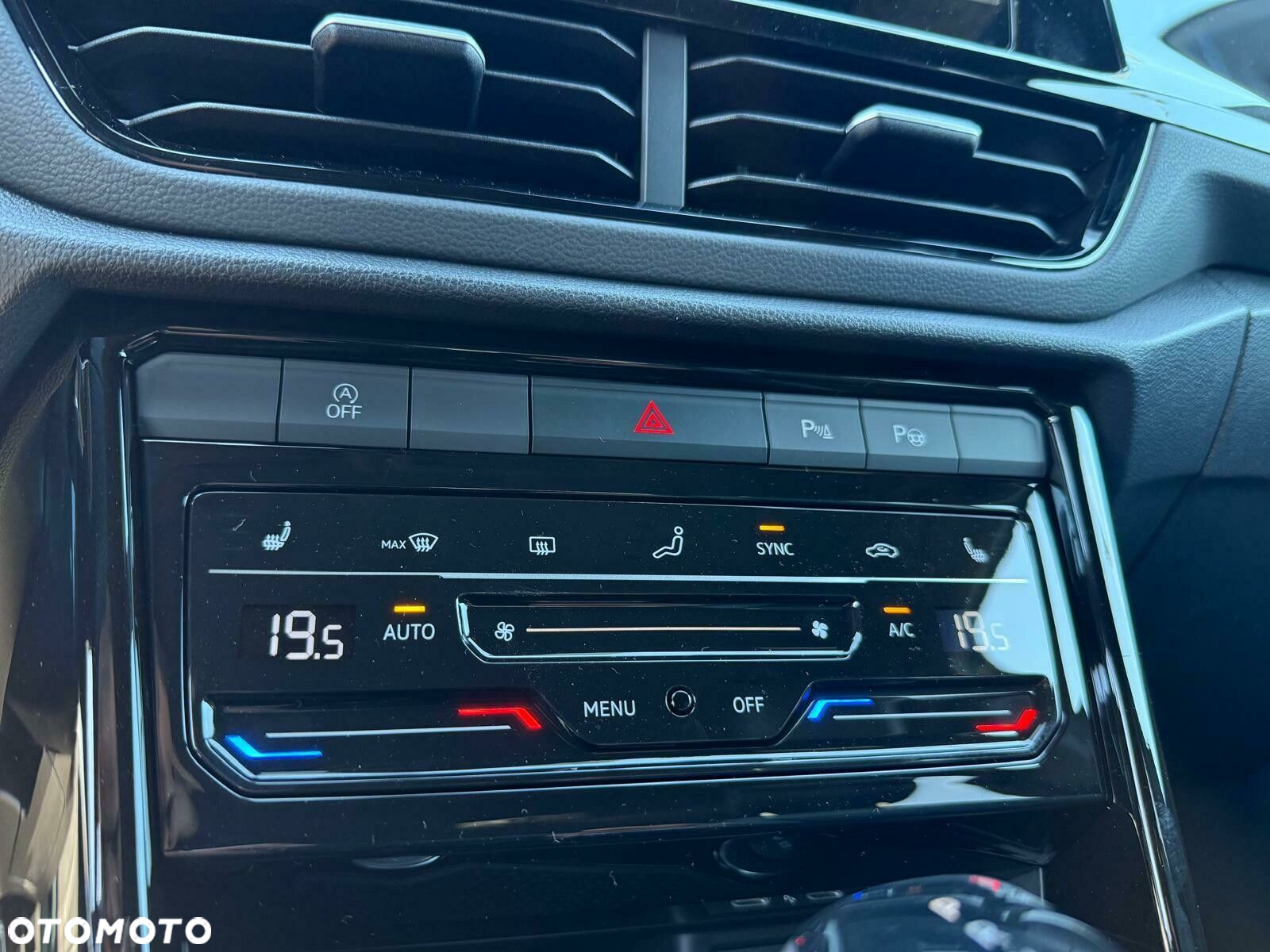 Volkswagen T-Roc 1.5 TSI R-Line Plus DSG - 18