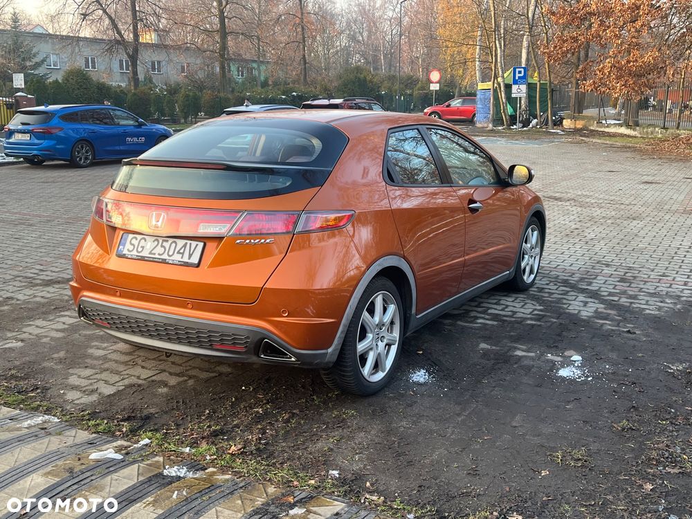 Honda Civic 1.8i-VTEC Sport - 3