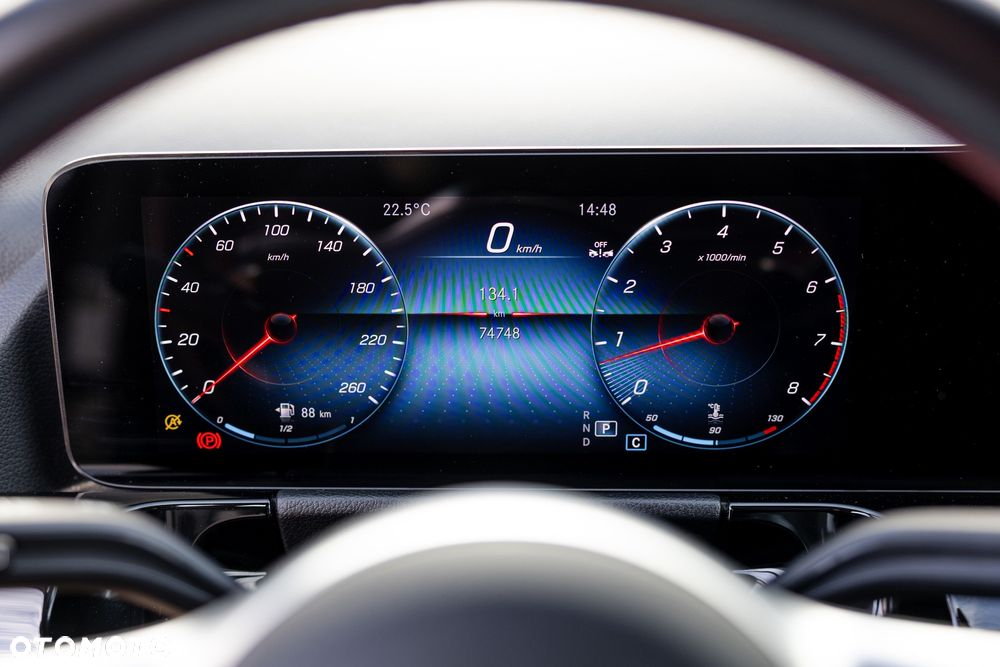 Mercedes-Benz GLA 250 8G-DCT AMG Line - 28