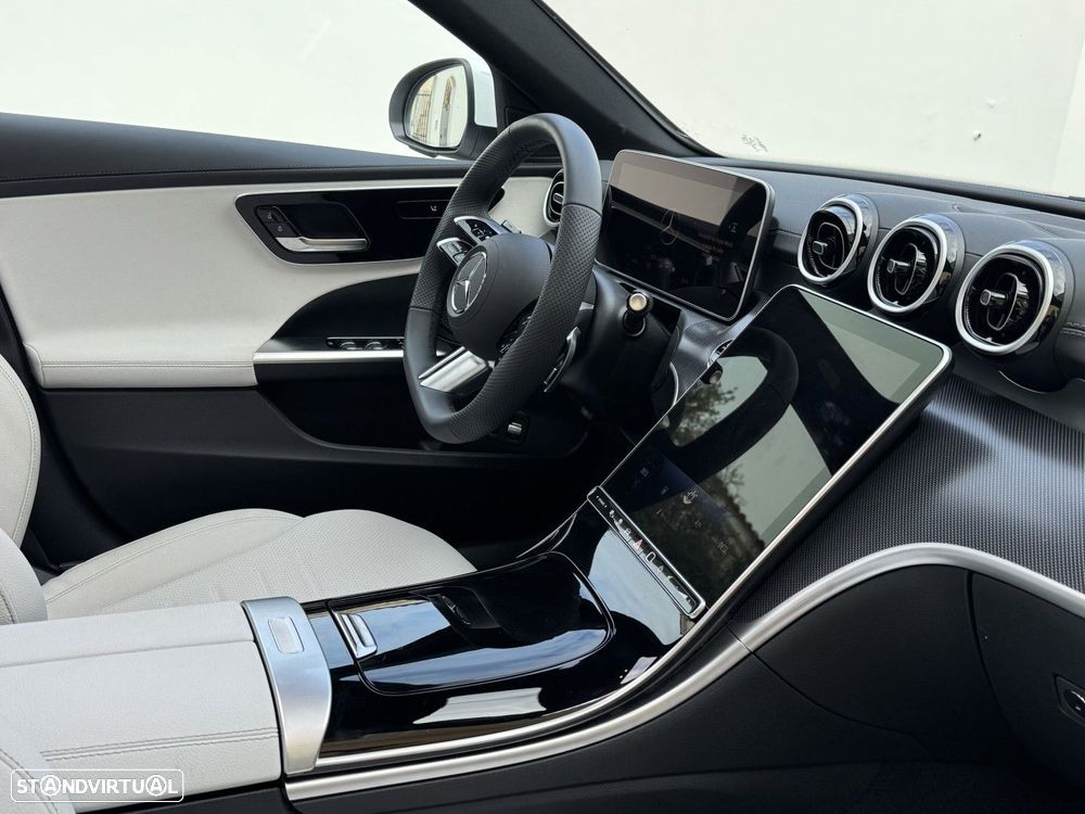 Mercedes-Benz C 300 e AMG Line - 22