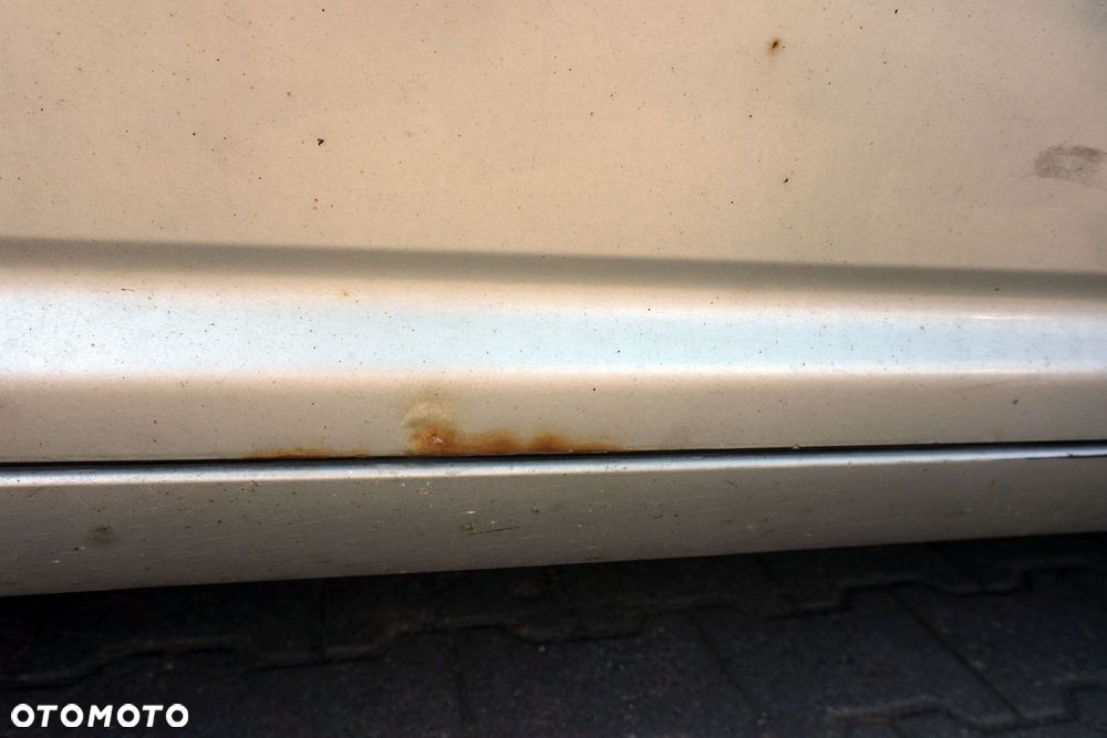 DRZWI PRZEDNIE LEWE AVENSIS II T25 KOMBI 1C0  SREBRNY TOYOTA 2003-2006 - 8