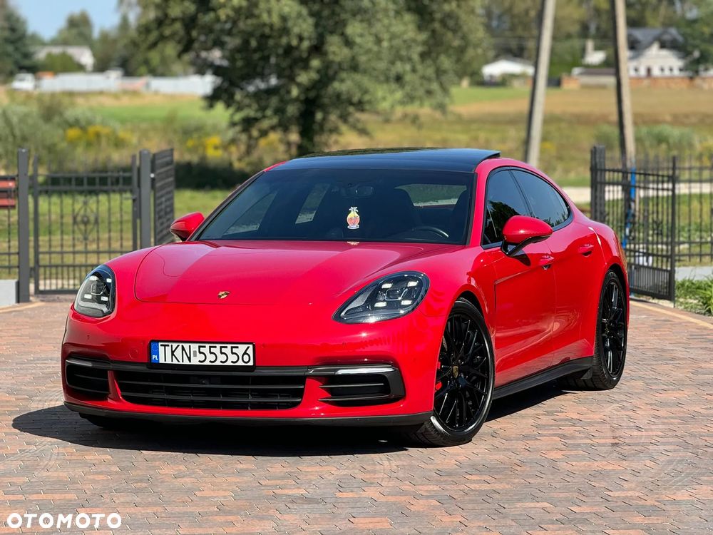 Porsche Panamera 4 - 24