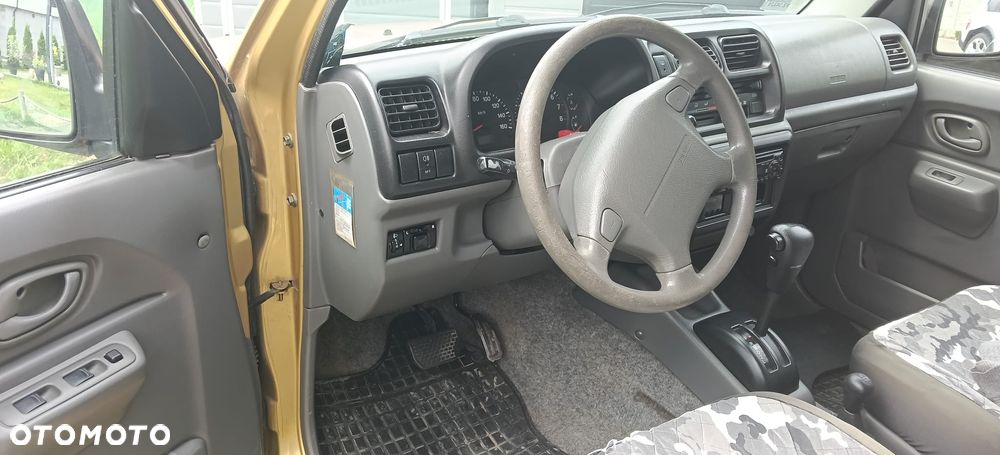 Suzuki Jimny - 10