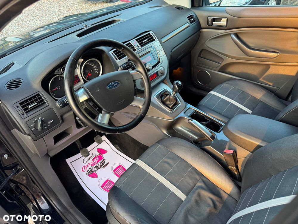 Ford Kuga 2.0 TDCi 2x4 Titanium - 7