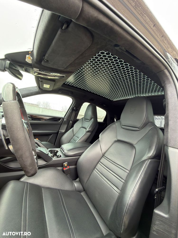 Porsche Cayenne Coupe - 7