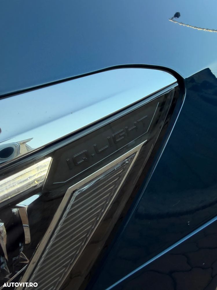 Volkswagen Passat 2.0 TDI SCR DSG Elegance - 35