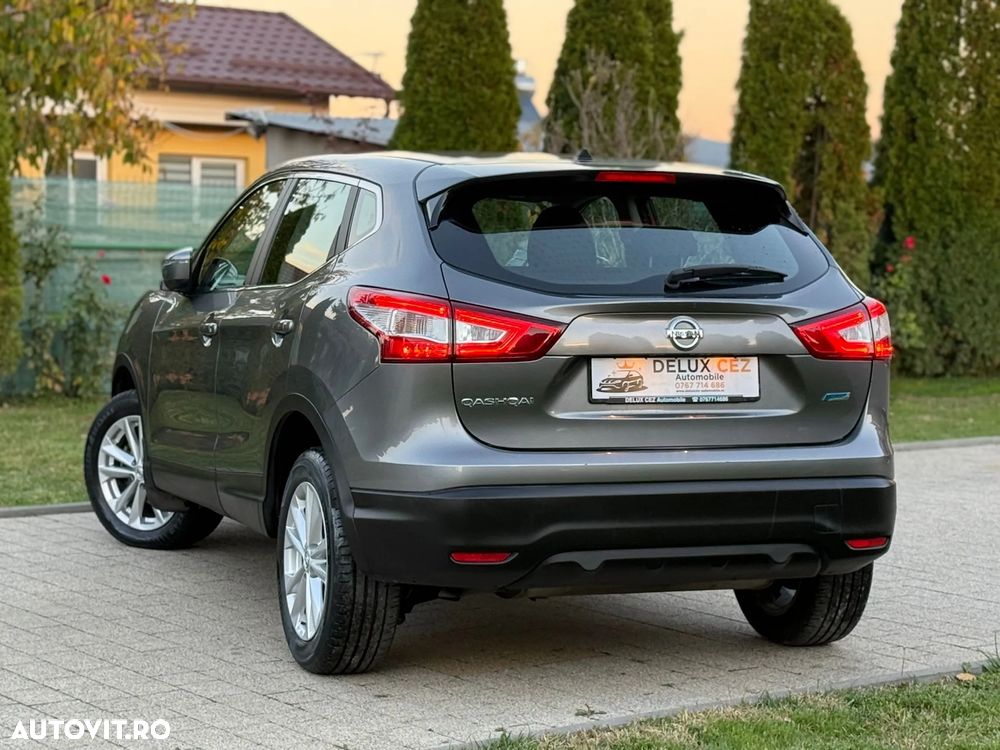 Nissan Qashqai 1.5 DCI N-Connecta - 4