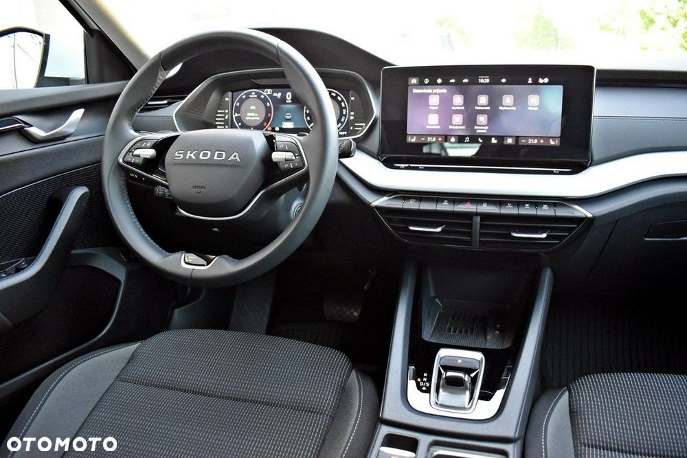 Skoda Octavia 1.5 TSI mHEV Selection DSG - 18