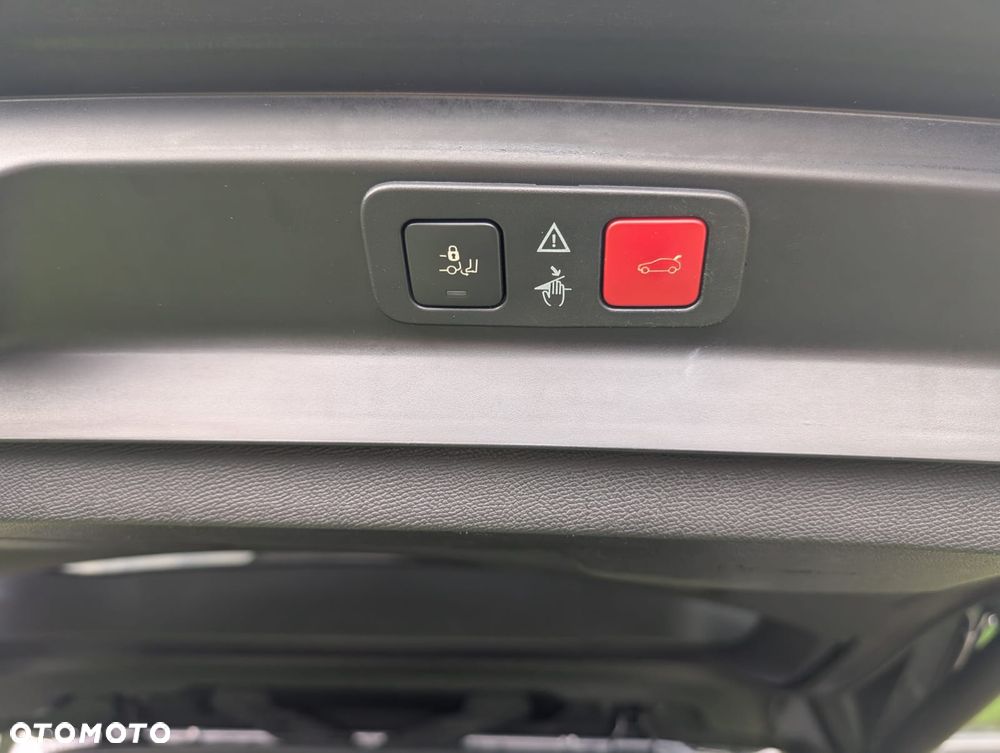 Peugeot 5008 2.0 BlueHDI GT S&S EAT8 - 28