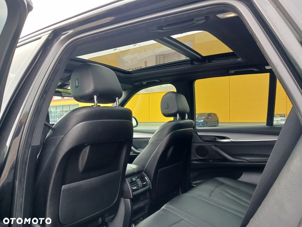 BMW X5 M M50d - 16