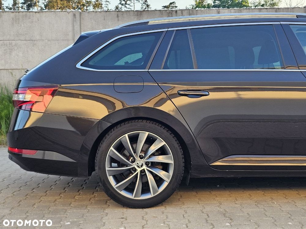 Skoda Superb 2.0 TDI 4x4 L&K DSG - 12