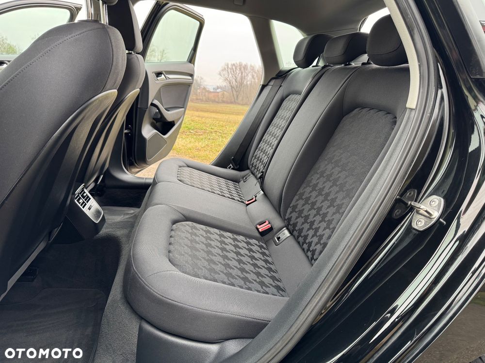 Audi A3 Sportback 1.4 TFSI Ambiente - 30